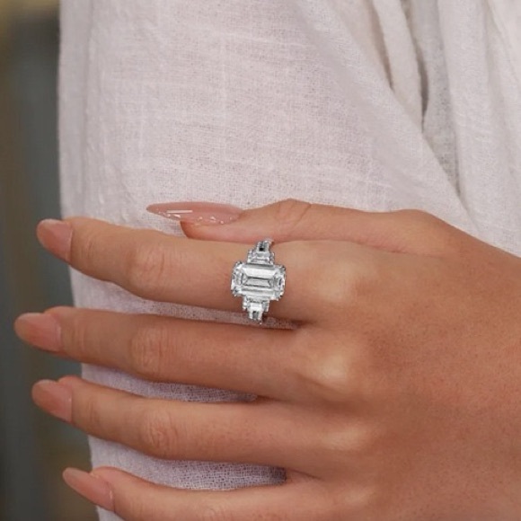 5CT S925 Sterling Silver 8×12mm Emerald Cut High Carbon Diamond Ring Size 6 - Picture 3 of 6